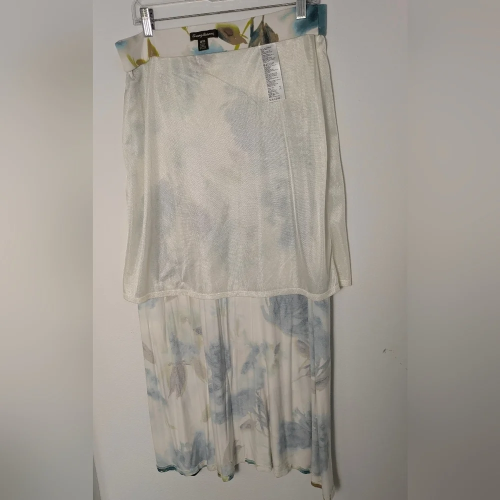 Tommy Bahama Weekend Escape Print Stretchy Maxi Skirt Size M Watercolor White